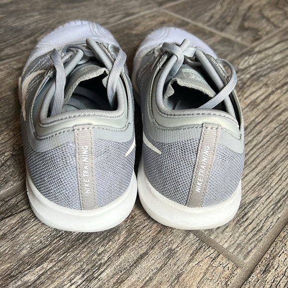 Nike training shoes - Picture 4 of 6